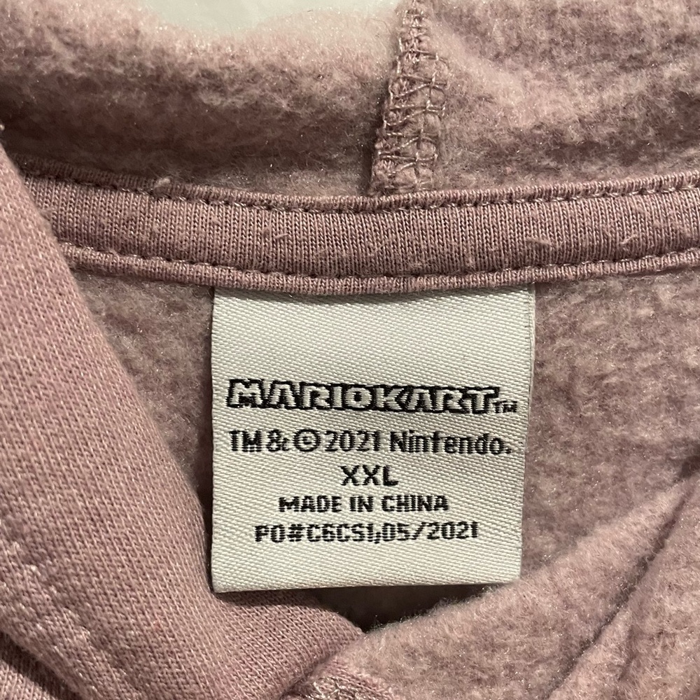 MarioKart Sweatshirt - Picture 3 of 3